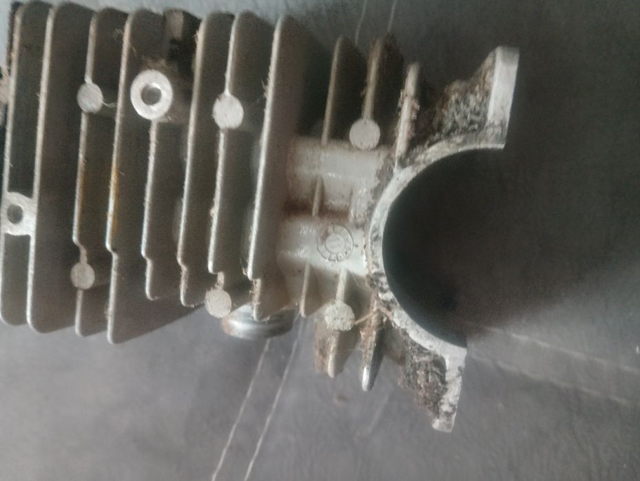 Продам целіндро поршневу на безнопилу соло 643