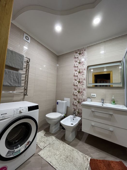 2-х кімнатна квартира Люкс в новобудові на Озерній