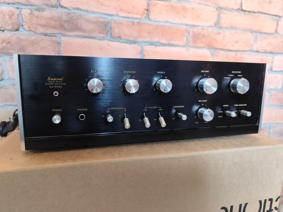 Wzmacniacz Sansui AU-555A