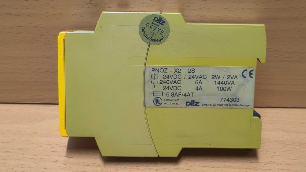 Przekaźnik bezpieczeństwa PNOZ X2 24VDC S2