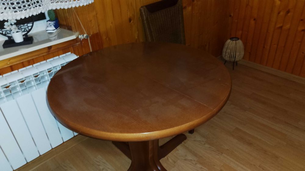 Stół okrągły brązowy