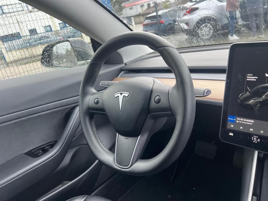Tesla Model 3 Standard Range Plus RWD