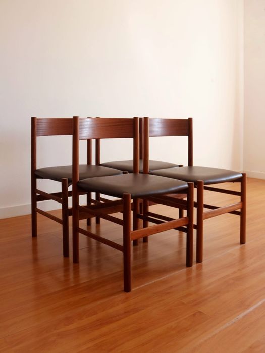 Conjunto de cadeiras Vintage / Set of Vintage chairs