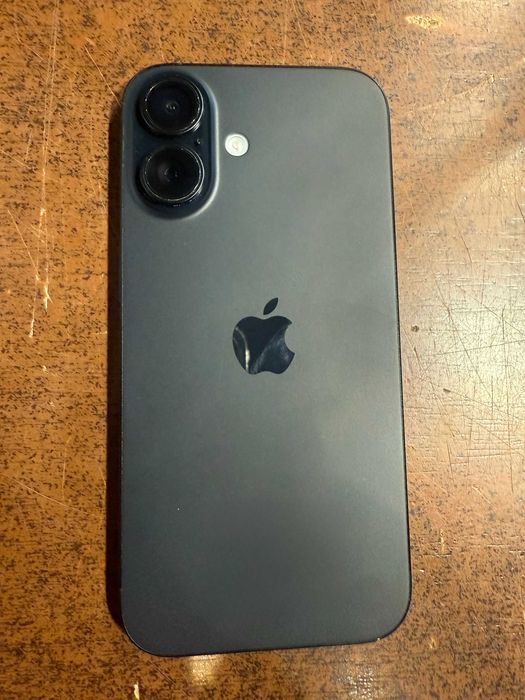 Smartfon Apple iPhone 16 128GB Szary | Stan bdb GW