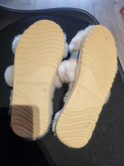 Klapki Emu Australia 38