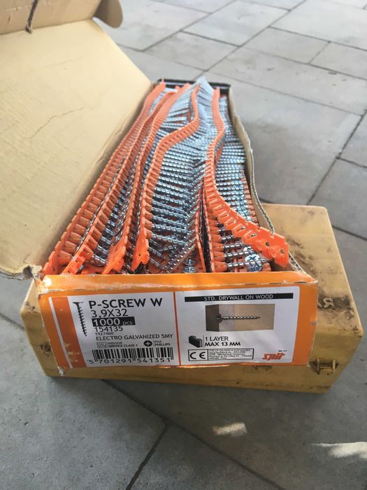 Саморізи для гіпсокартону на стрічці 3,9х32