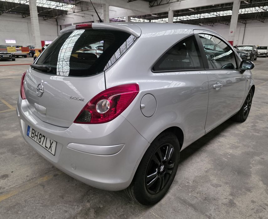 Opel Corsa Diesel 5 Lugares | 149 mil kms | 2013
