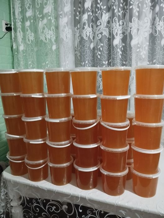 Мед різнотрав'я з домашньої пасіки