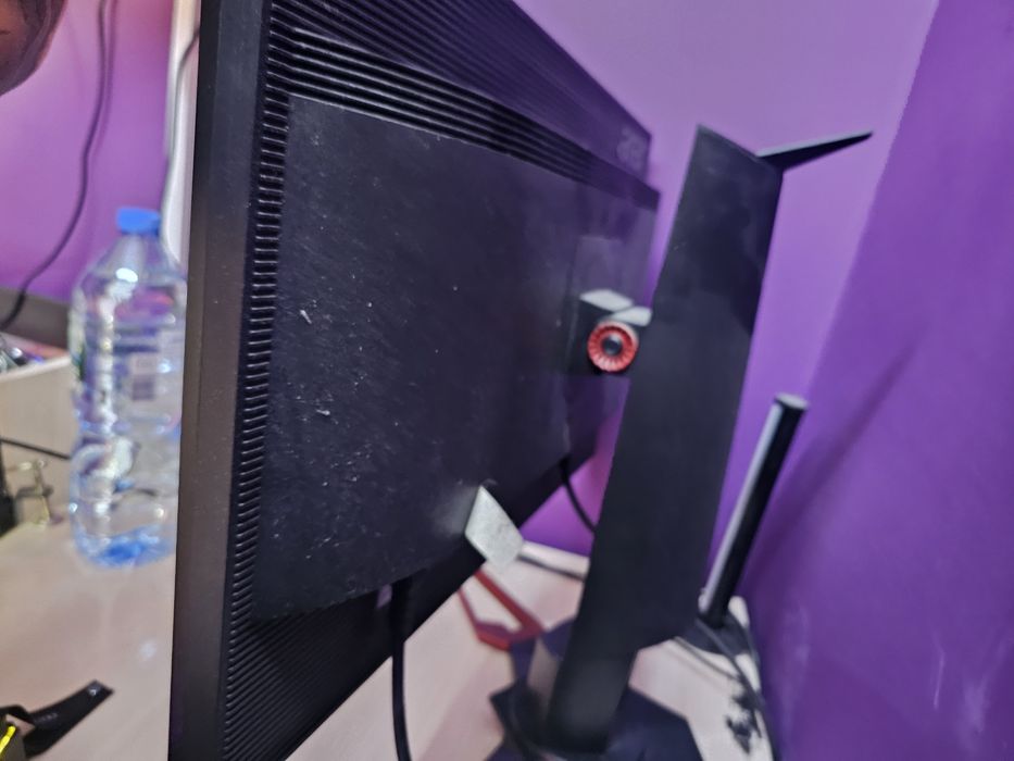 Monitor Asus Z G-Sync 180hz