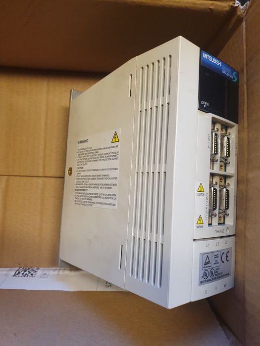 Servo Mitsubischi MR-J2S-40A