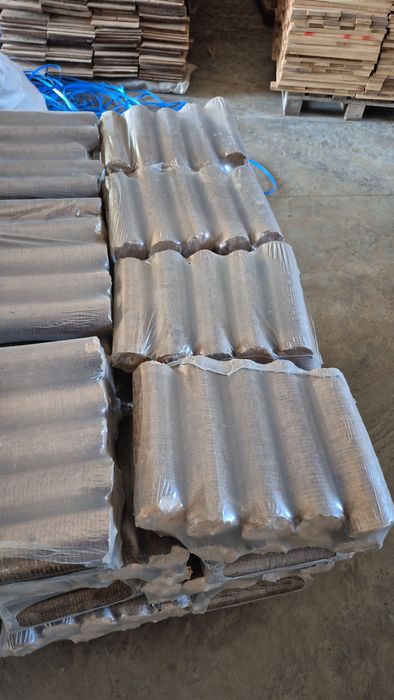 Брикети нестро дубові