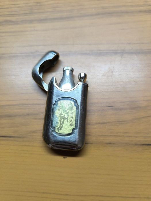 Продам колекцыю зажигалок
