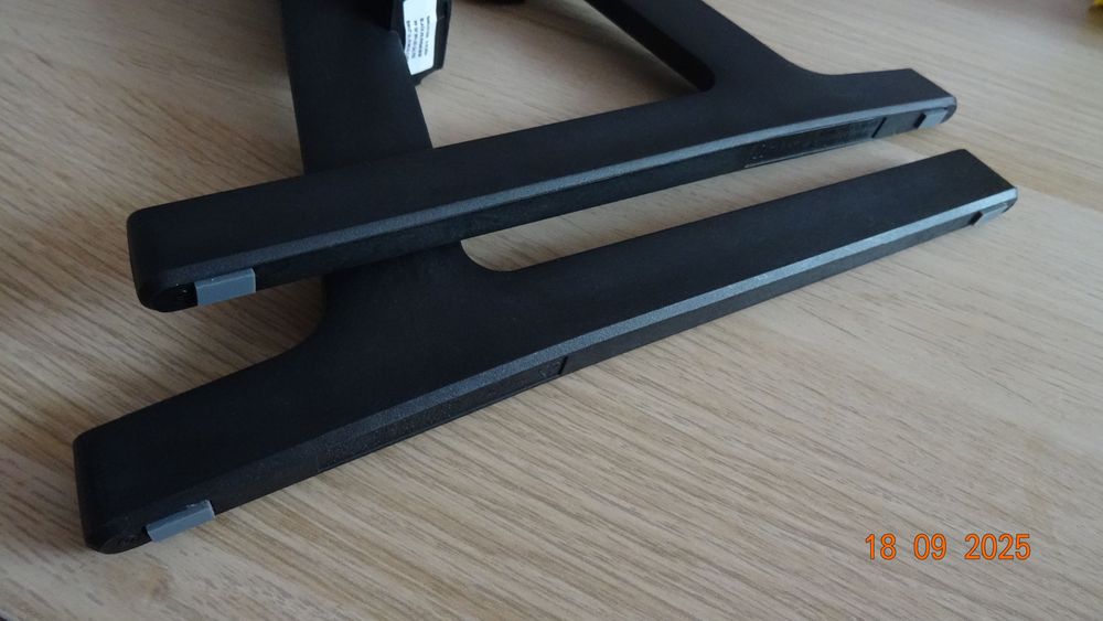 podstawy komplet TV Samsung 55DU7000 nóżki