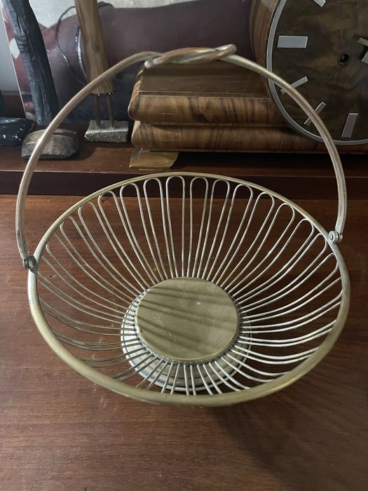 Silver-Metal Basket64729604421121123