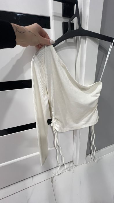 Кофти розмір М , ціна вказана за все