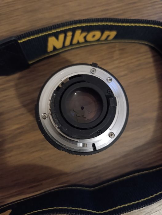 об'єктив AF Nikkor 50mm f/1.8D