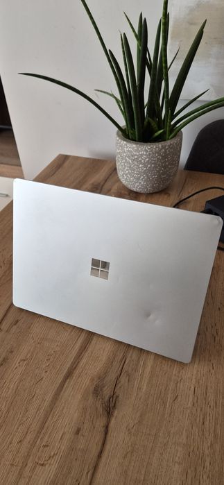 Microsoft Surface Laptop 3 | i5 10. Gen | 8GB | 256GB | Dotyk | Win 11
