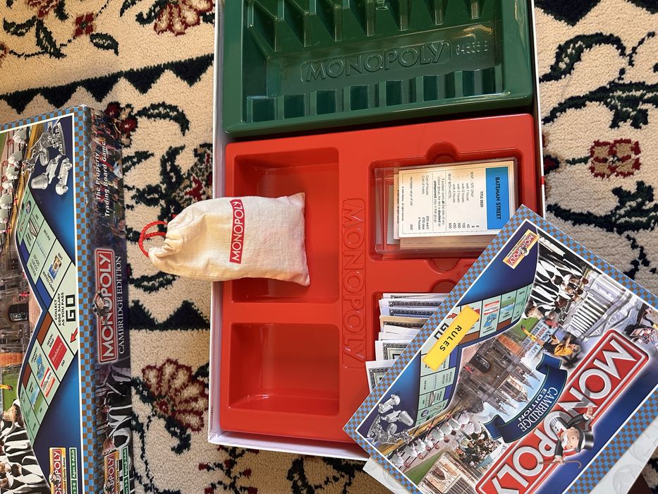 Монополія! Настільна гра Monopoly: Cambridge Edition