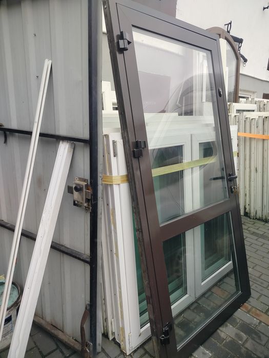 Sprzedam drzwi zewnętrzne