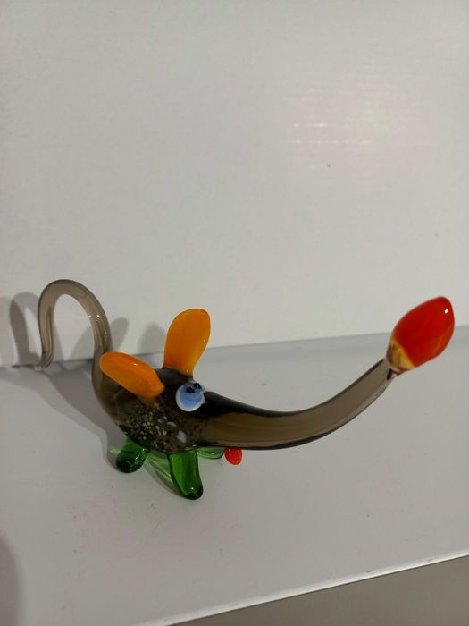 Śliczna myszka z kolorowego rwanego szkła -Murano