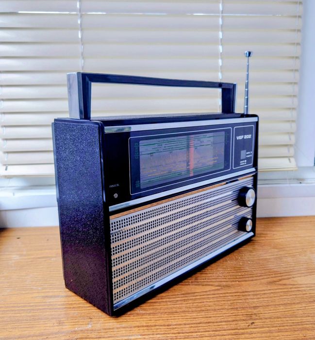 Радіоприймач ВЕФ 202 Радиоприёмник VEF 202