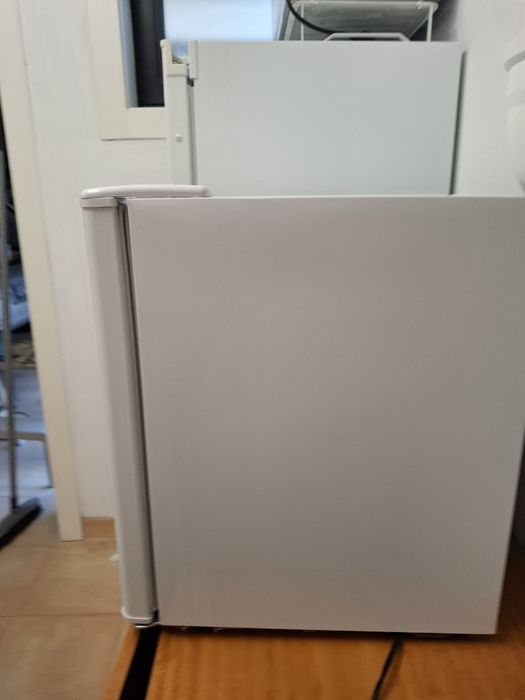 Frigorifico mini, para escritório.