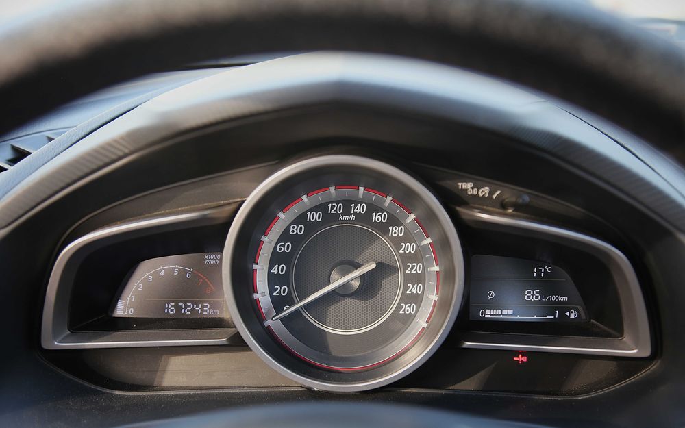продам автомобіль Mazda 3