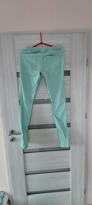 Spodnie rurki leginsy legginsy miętowe pieces  jeansowe S