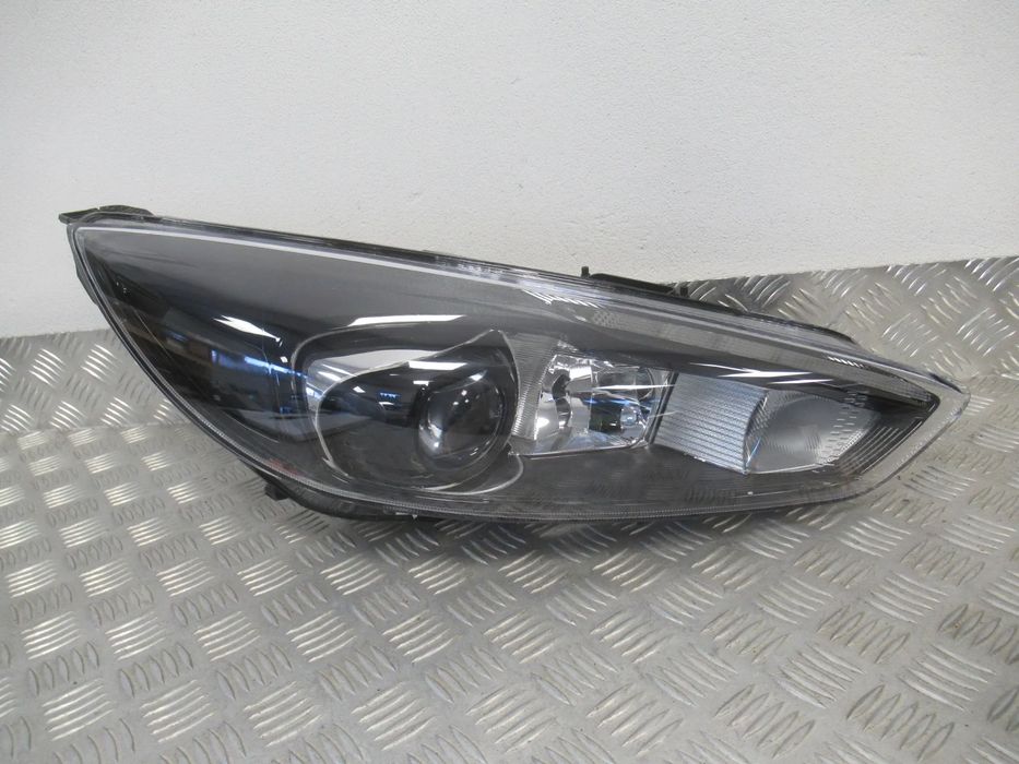 LAMPA PRZEDNIA PRZÓD PRAWA FORD FOCUS MK3 LIFT XENON 2014-2018