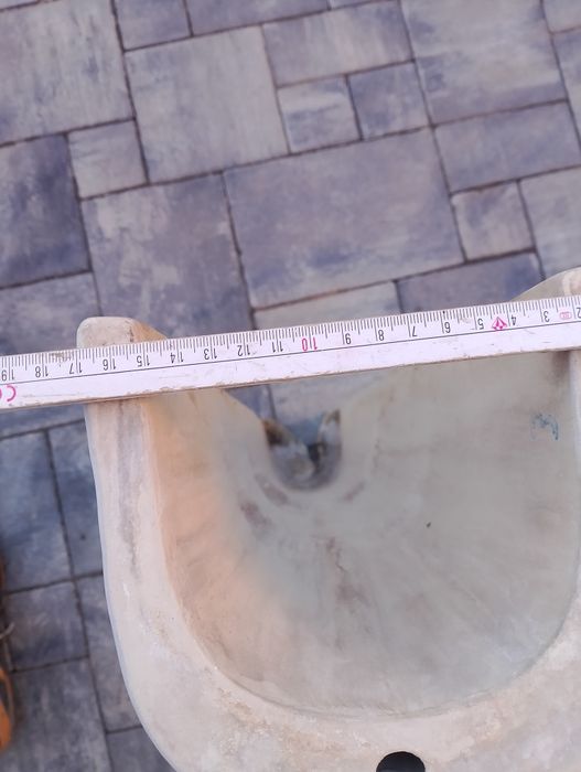 Noga pod umywalkę porecanowa  66cm