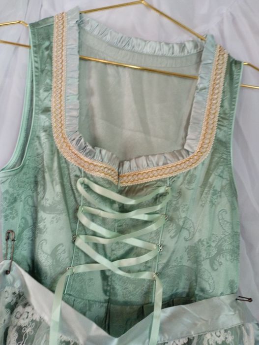 M.Oktoberfest Sukienka damska Dirndl Midi Dirndl TrendiMax z koronk