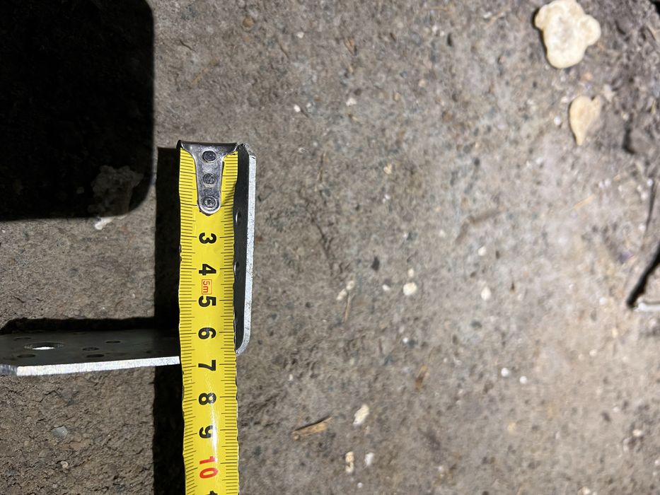 Уголки металлические строительные