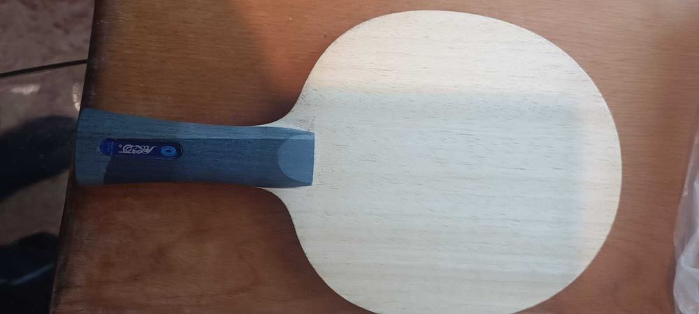 Продам отличную сборную ракетку для настольного тенниса