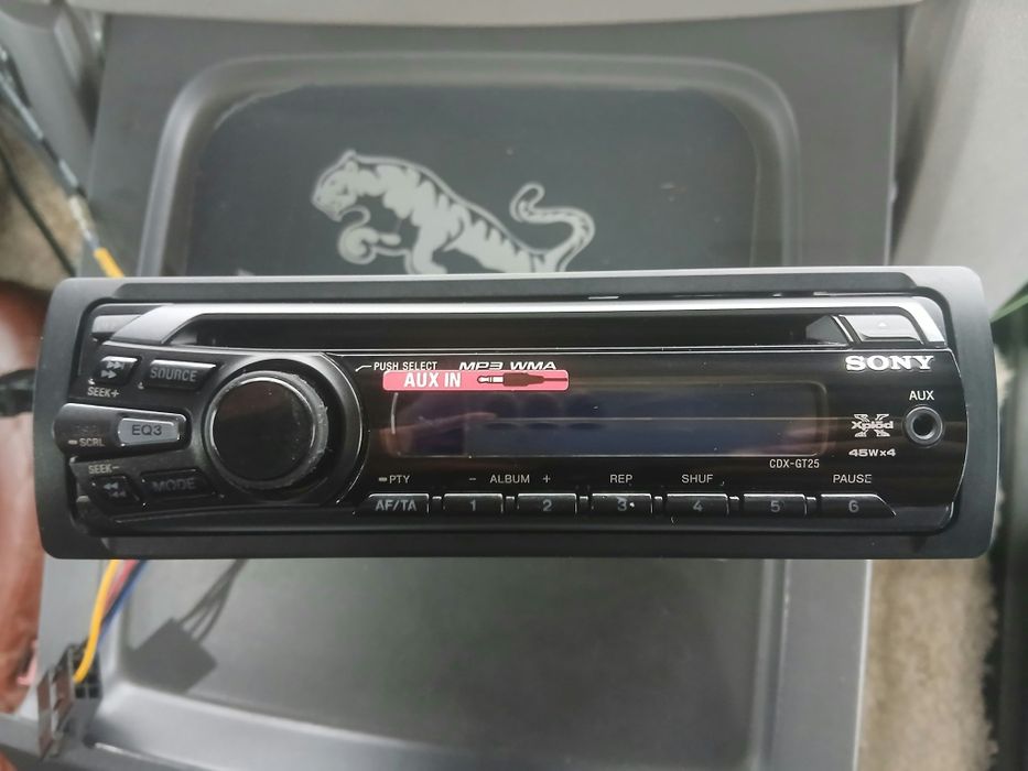 Sony CDX-GT25 Xplod