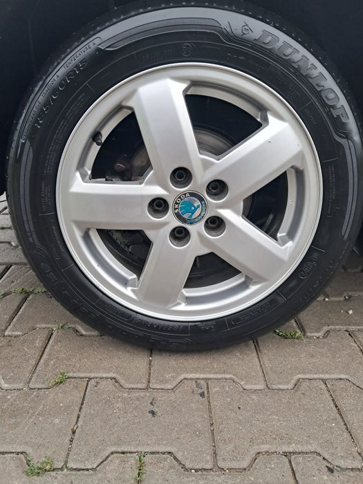 Koła aluminiowe 15" Alufelgi Skoda Rapid Fabia – oryginalne felgi + opony (2025)