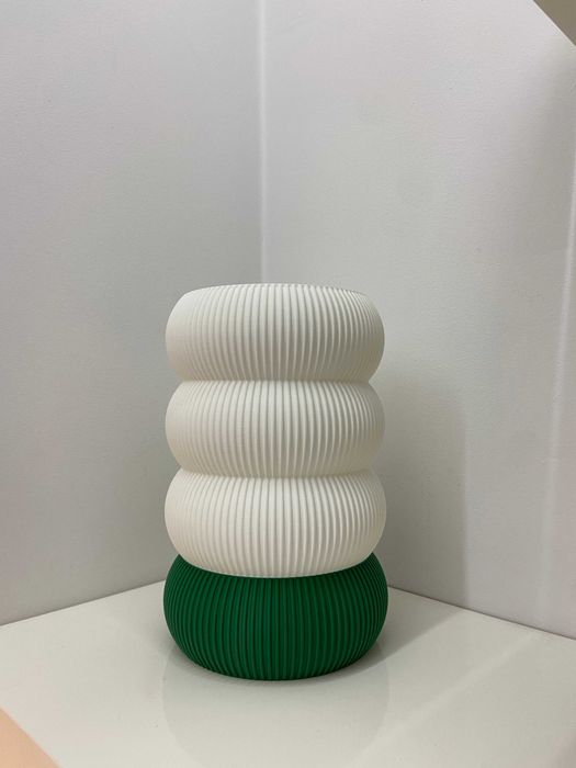 Nowoczesna lampka - biało-zielona elegancja