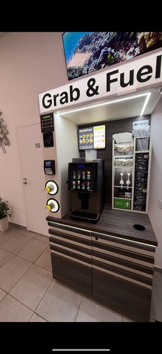 Кавʼярня самообслуговуваня.Кофейня самообслуживания