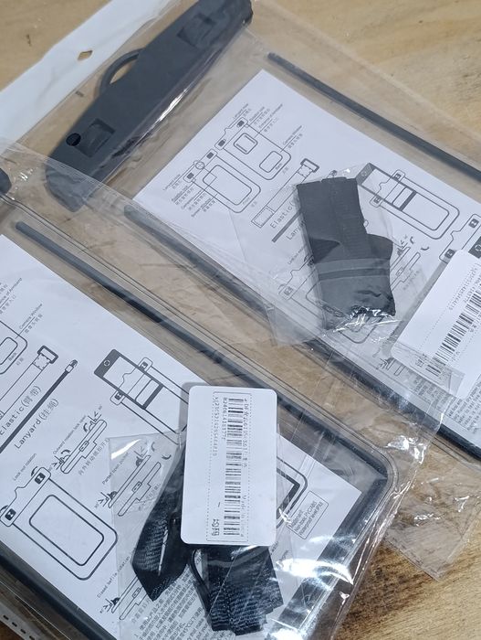 2 Capas Universais para telemóvel á prova de água