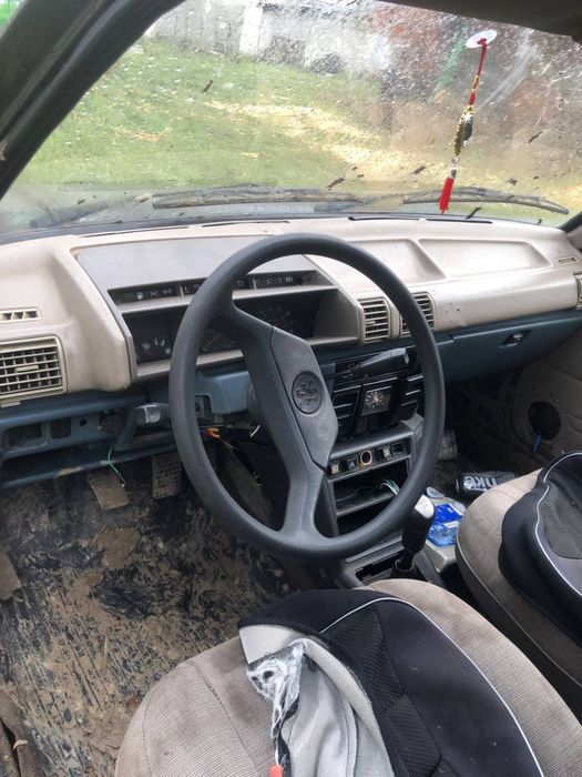 Розбираю пежо 305 ціна запчастин дешева!!!