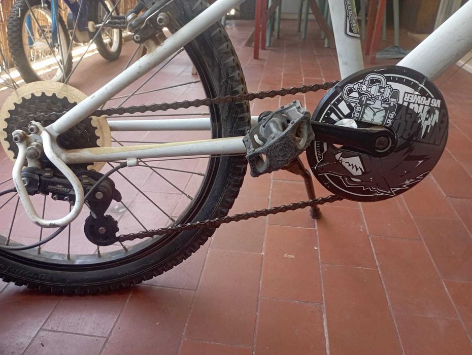 bicicleta infantil B'Twin Racing Boy 500 de 20 polegadas