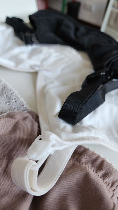 Бюстгальтеры, лифчики, топы для кормления