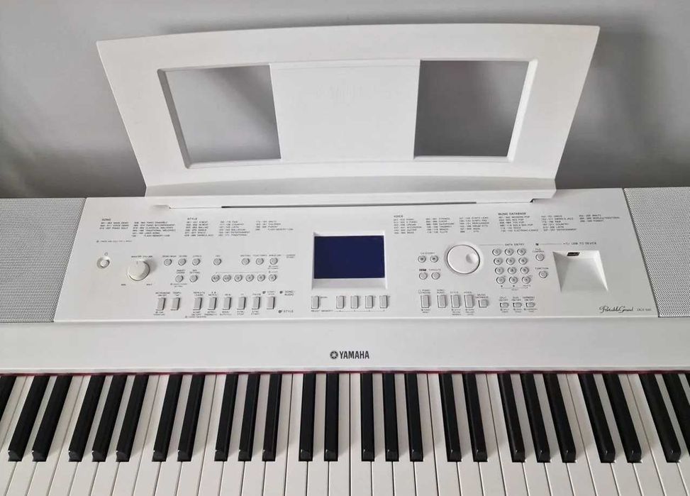 Синтезатор yamaha DGX 660