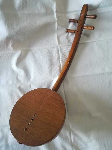 Réplica de instrumento para decoração