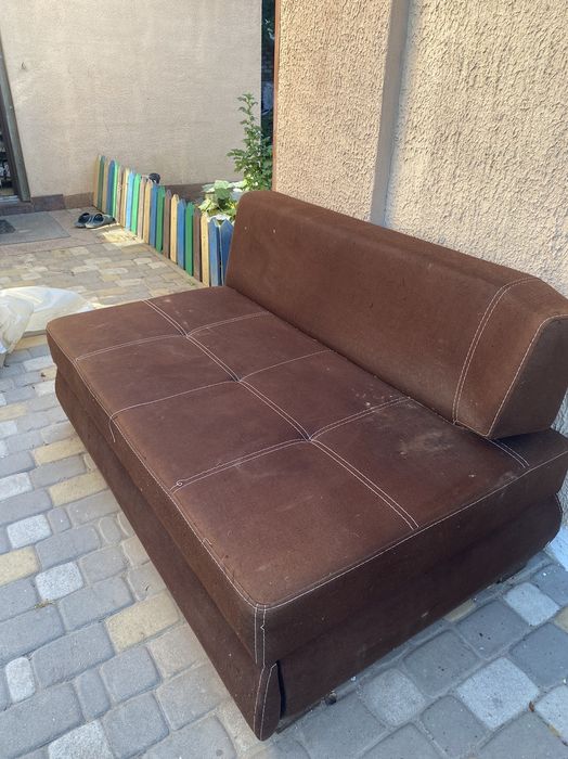 Диванчик на дачу