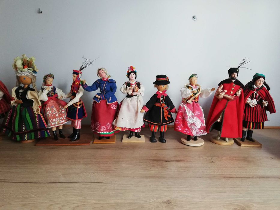 Cepelia lalki ludowe PRL 23 sztuki