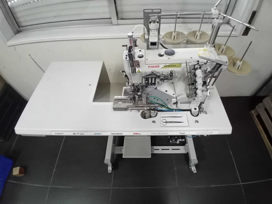 Maquina de Costura Pegasus W664P