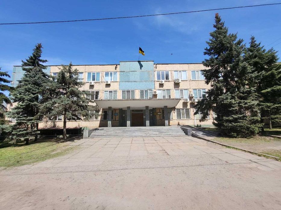 Оренда офісних приміщень 173 кв. з бомбосховищем у будівлі.