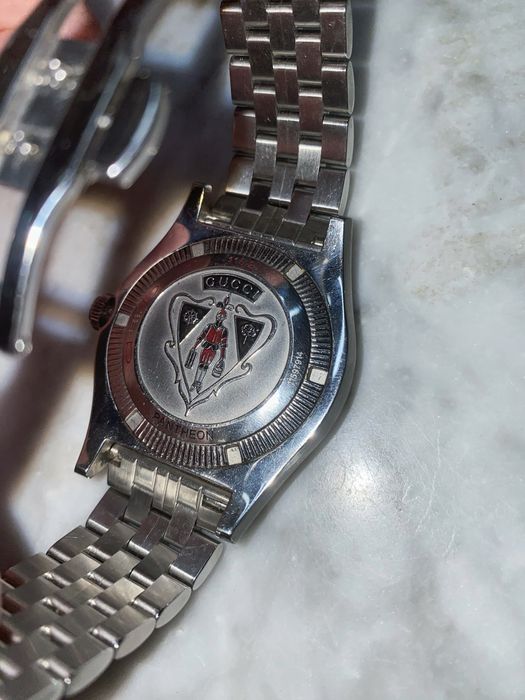 часы gucci pantheon authomathic diver 300m