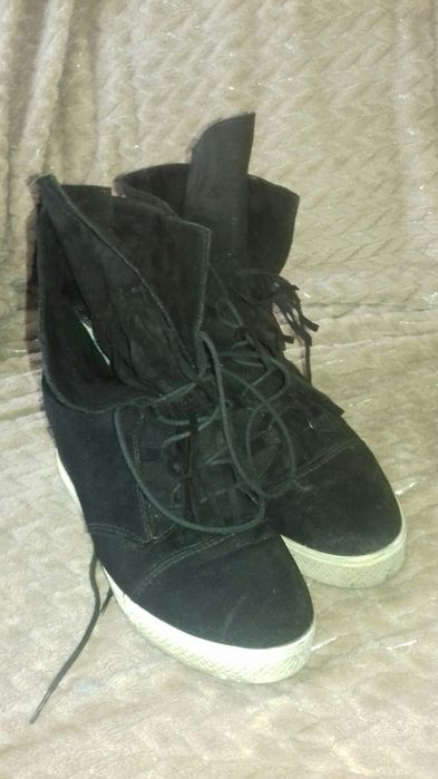 Czarne zamszowe sneakersy botki adidasy 39