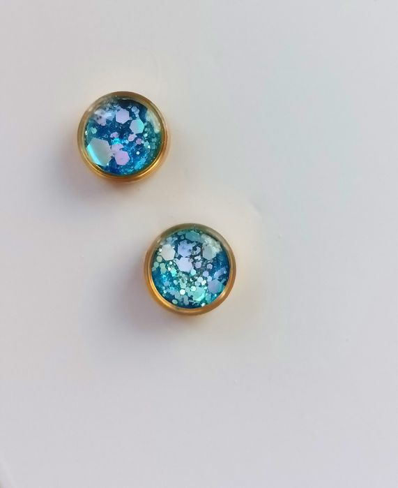 Niebieskie kolczyki stalowe błyszczące 8mm